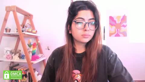 Sarah Ana Banana online show from 05-06-26, 04:56