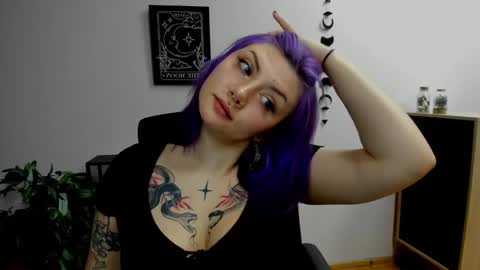 Snapshot of perfect_gabbie chatting on 12-19-24, 07:07 Gabbie online show from 12-19-24, 07:07