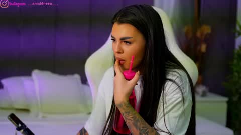 Dee online show from 10-06-25, 03:31