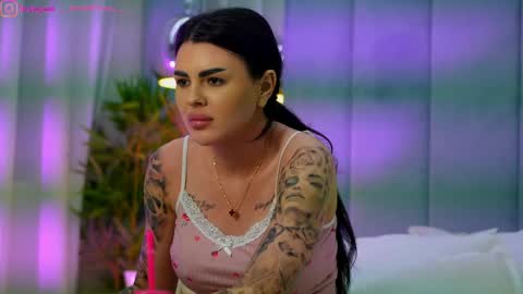 Dee online show from 04-22-26, 08:10