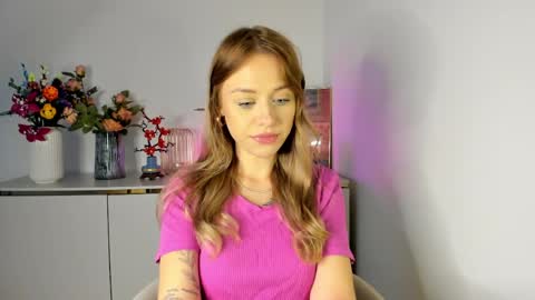 Snapshot of perfectxcindy chatting on 03-26-26, 06:30 Cindy online show from 03-26-26, 06:30