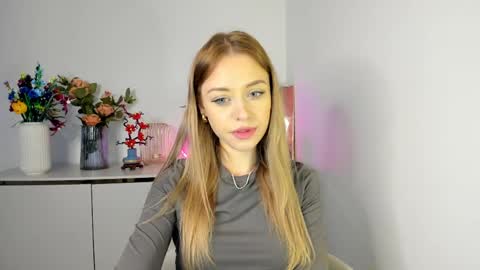 Snapshot of perfectxcindy chatting on 03-31-26, 05:52 Cindy online show from 03-31-26, 05:52
