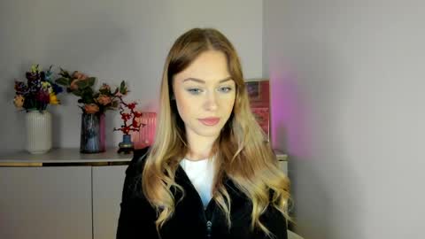 Snapshot of perfectxcindy chatting on 04-08-26, 05:29 Cindy online show from 04-08-26, 05:29