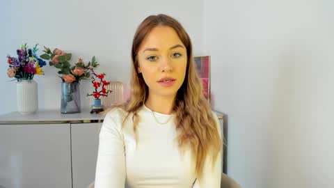 Snapshot of perfectxcindy chatting on 04-09-26, 06:19 Cindy online show from 04-09-26, 06:19