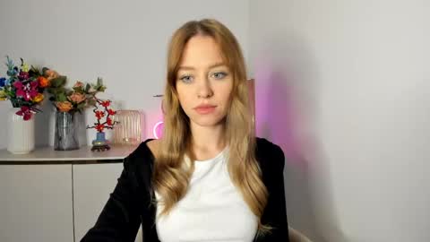 Snapshot of perfectxcindy chatting on 04-30-26, 05:36 Cindy online show from 04-30-26, 05:36
