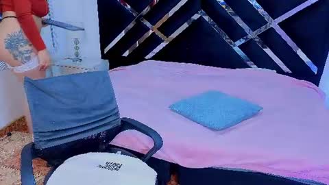 Snapshot of perla_cambell chatting on 07-17-26, 09:41 PERLA CAMELL online show from 07-17-26, 09:41
