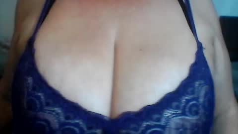 perlita070822 online show from 06-15-26, 04:47