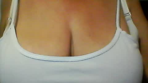 perlita070822 online show from 06-20-26, 04:37
