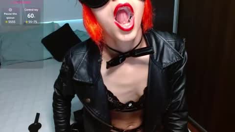 Snapshot of persefone_fire chatting on 12-09-24, 10:30 persefone_fire online show from 12-09-24, 10:30