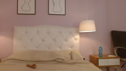 Snapshot of persefyre chatting on 01-15-26, 11:37 Persefone online show from 01-15-26, 11:37