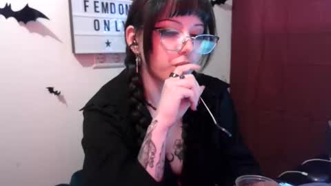 Persephone online show from 04-08-26, 12:05