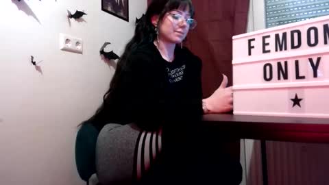 Persephone online show from 05-19-26, 12:11