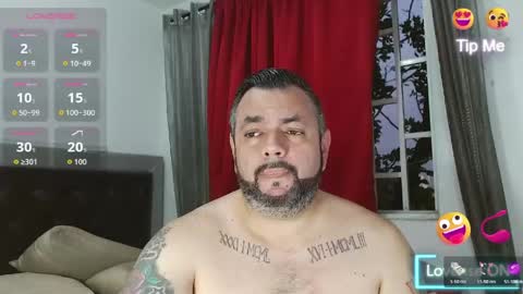 Snapshot of perverseveteranmanxxx chatting on 05-07-26, 11:21 Carlos online show from 05-07-26, 11:21