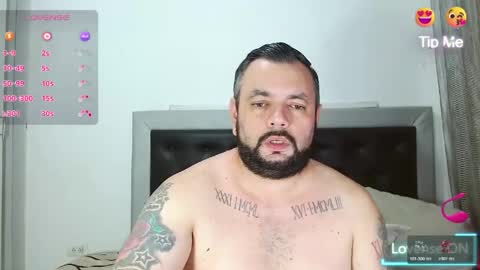 Snapshot of perverseveteranmanxxx chatting on 05-27-26, 02:19 Carlos online show from 05-27-26, 02:19