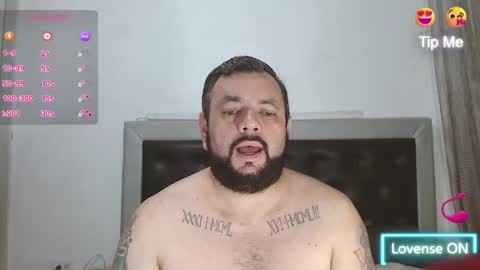 Snapshot of perverseveteranmanxxx chatting on 05-31-26, 03:58 Carlos online show from 05-31-26, 03:58