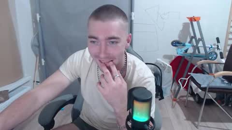 pes1ko online show from 03-01-26, 08:00