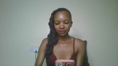 Snapshot of petal_palette chatting on 05-10-26, 04:06 Lolly online show from 05-10-26, 04:06