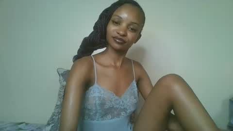 Snapshot of petal_palette chatting on 05-10-26, 08:58 Lolly online show from 05-10-26, 08:58