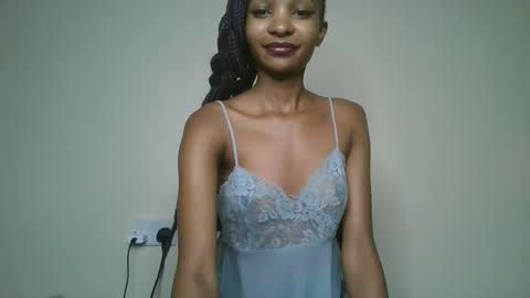 Snapshot of petal_palette chatting on 05-24-26, 05:23 Lolly online show from 05-24-26, 05:23
