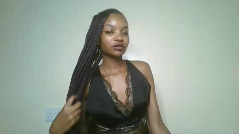 Snapshot of petal_palette chatting on 05-29-26, 08:18 Lolly online show from 05-29-26, 08:18