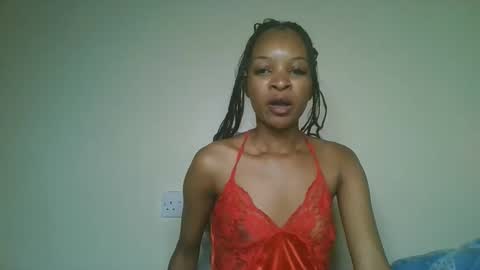 Snapshot of petal_palette chatting on 06-11-26, 09:29 Lolly online show from 06-11-26, 09:29