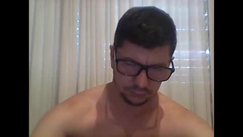 Snapshot of peter_7776 chatting on 03-05-25, 07:17 peter online show from 03-05-25, 07:17