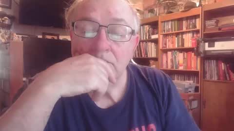 Snapshot of peterinohio57 chatting on 06-05-26, 12:00 peterinohio57 online show from 06-05-26, 12:00