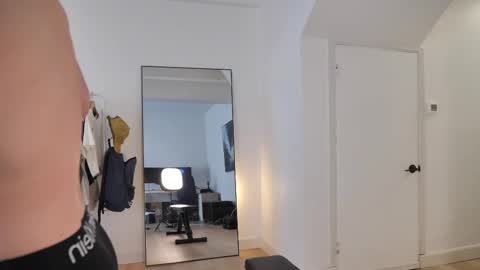 Peter Parker online show from 11-19-25, 06:52