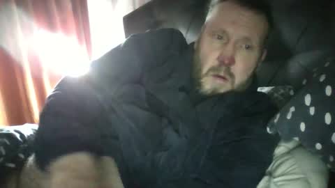 Snapshot of peterpeters443 chatting on 01-07-26, 01:02 jelle online show from 01-07-26, 01:02