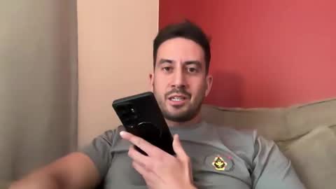 Snapshot of peteypete204 chatting on 02-28-25, 11:23 peteypete204 online show from 02-28-25, 11:23