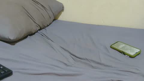 Snapshot of petite_bunni chatting on 07-30-26, 02:43 petite_bunni online show from 07-30-26, 02:43