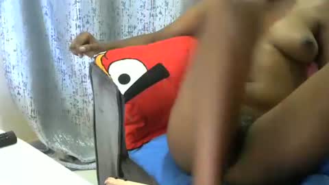 Snapshot of petite_loverr chatting on 02-18-25, 12:49 Petite loverr online show from 02-18-25, 12:49