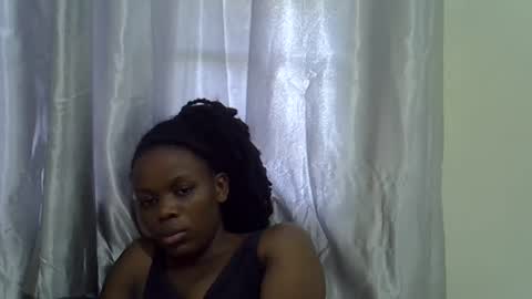 petite_melan online show from 11-03-25, 07:53