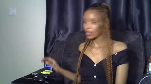 petite_melinda online show from 07-24-26, 11:47