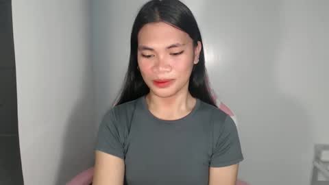 petite_pauline online show from 02-27-26, 05:13