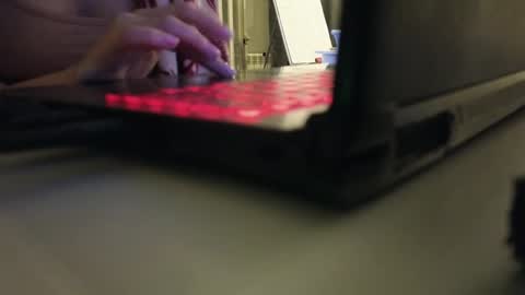 Snapshot of petite_peach__ chatting on 01-20-25, 02:01 Evelin online show from 01-20-25, 02:01