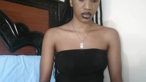 petite_princes online show from 03-12-25, 12:36