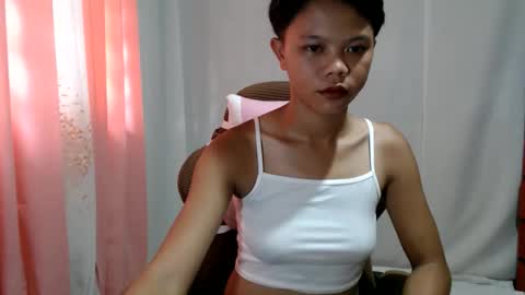 Snapshot of petite_remyy chatting on 05-26-26, 06:31 petite_remyy online show from 05-26-26, 06:31