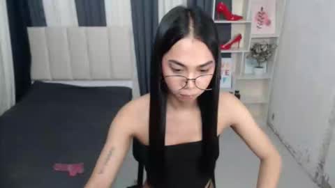 Yukie online show from 10-17-25, 06:54