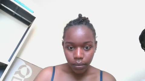 Snapshot of petiteblackjuicy chatting on 06-29-26, 10:26 Amara online show from 06-29-26, 10:26