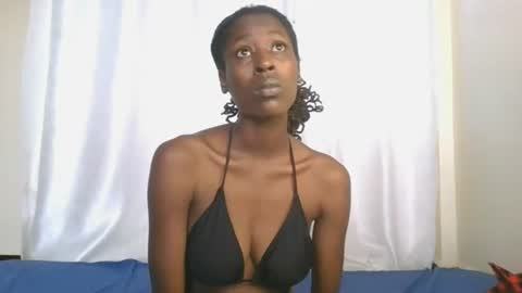 Snapshot of petiteblackjuicy chatting on 07-15-26, 05:23 Amara online show from 07-15-26, 05:23