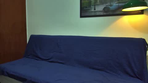 Snapshot of petitebubblegum chatting on 11-03-25, 08:43 Caramel princesa online show from 11-03-25, 08:43