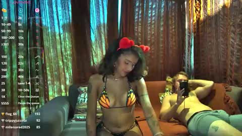 Snapshot of petitebubblegum chatting on 02-06-26, 07:02 Caramel princesa online show from 02-06-26, 07:02