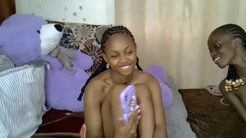 Caramel online show from 11-25-25, 03:01