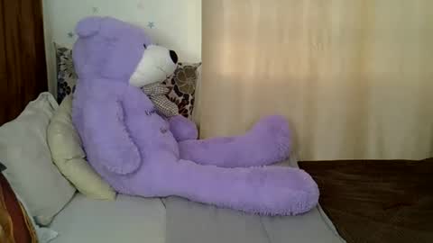 Caramel online show from 12-17-25, 10:21