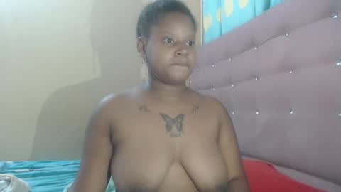 petitechocolatemommy online show from 11-30-25, 06:23