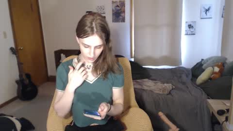 caracal online show from 02-21-25, 09:32