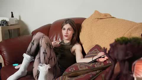 caracal online show from 03-11-25, 02:21