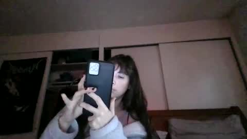 Snapshot of petitedoll30 chatting on 12-29-24, 12:30 Petitedoll30 online show from 12-29-24, 12:30