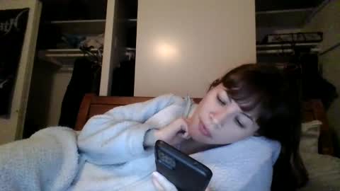 Snapshot of petitedoll30 chatting on 01-31-25, 03:30 Petitedoll30 online show from 01-31-25, 03:30